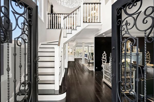 Empcon-house-building-brighton-lesand-project-luxury-staircase